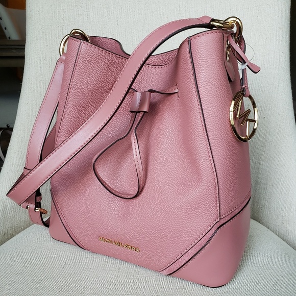 michael kors nicole bucket bag